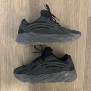 Yeezy 700 V2 Vanta (1st drop from 2019)